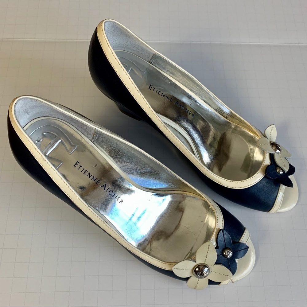 VTG Etienne Aigner Navy wedges - Picture 4 of 7